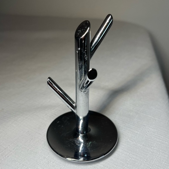 Umbra Chrome Ring Holder - Picture 2 of 3